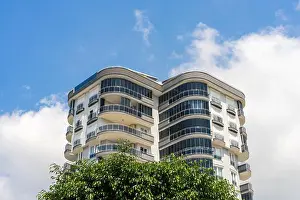 Condo Prints: Exterior of a high-rise apartment building