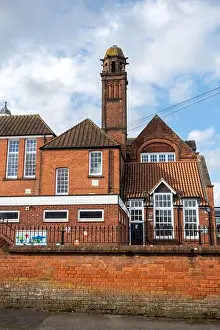 School Building Prints: Fairfields Primary School in Basingstoke town