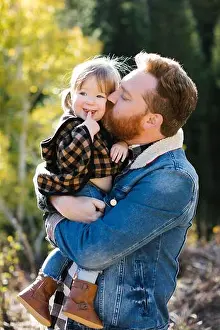 Caucasian Appearance Prints: Father kissing his daughter's cheek