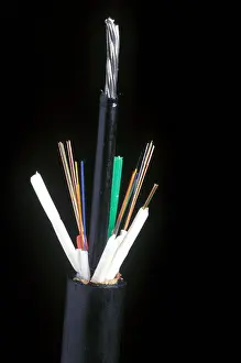 Cladding Prints: fibre optic cable with central steel core for strength