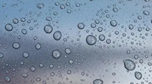 Paintwork Prints: Fine droplets on gray metallic surface