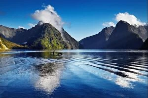 Images Dated 22nd April 2014: Fiord Milford Sound, South Island, New Zealand