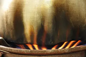 Saucepan Prints: Fire under the cooking pot