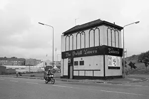 Glasgow Prints: Firhill Tavern, Firhill Street, Glasgow 1991