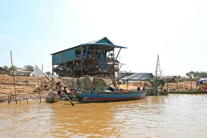 Fishermen Prints: Fishermen fishing on the River Tonlé Sap