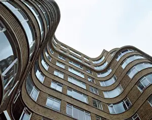 Europea Prints: FLORIN COURT 1936, LONDON, UNITED KINGDOM, GUY MORGAN AND PARTNERS