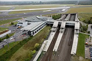 Westphalia Prints: Flughafen Duesseldorf International Airport