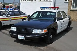 Ford Crown Victoria P71 Police Interceptor American Police car