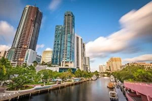 Images Dated 23rd May 2019: Fort Lauderdale, Florida, USA cityscape and riverwalk on the New River