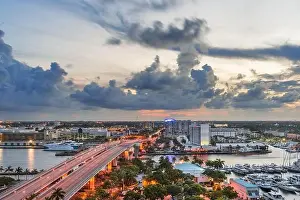 Fort Lauderdale, Florida, USA skyline drawbridge at dusk