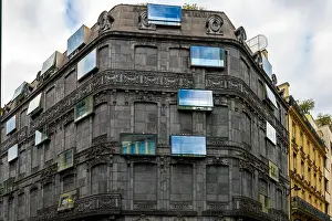 Residential District Prints: The Fouquet's Barrière hotel building by architect Edouard François