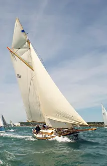Race Prints: Foxhound at the Round the Island Race 2013