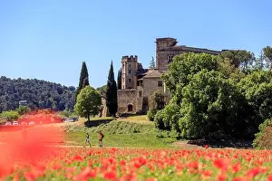 Feminine Prints: France, Vaucluse, Lourmarin, labellise the Most beautiful Villages of France