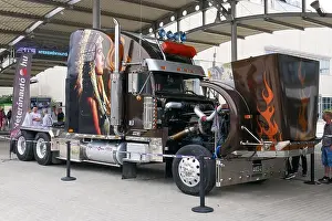 Flames Prints: Freightliner XL Classic