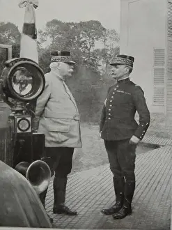 French Generals Joffre (left) and Foch (right) meet before the Battle of Flanders. November1914