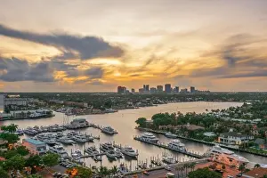 Ft. Lauderdale, Florida, USA downtown cityscape at dusk