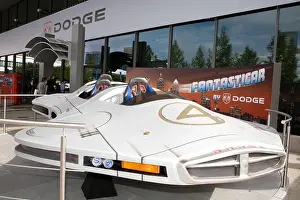 Hover Prints: Futuristic concept flying car the Dodge Fantasticar