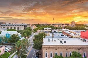 Images Dated 24th July 2017: Gainesville, Florida, USA downtown cityscape at dusk