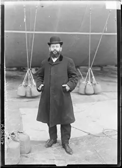 1907 Prints: Gaston Hervieu pilots the dirigible Wellmann in France in 1907