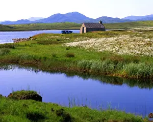 Setting Prints: GB - SCOTLAND: Loch Erisort near Lacasaigh on Isle of Lewis in the Outer Hebrides