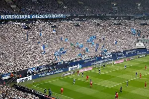 Liga Prints: Gelsenkirchen, Deutschland, 1. Fussball Bundesliga 33
