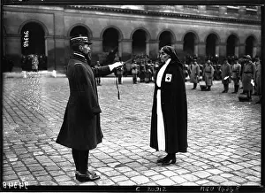 Nurse Prints: General Gouraud awards the Croix de Chevalier de la Légion d'Honneur to Mademoiselle de Beaulieu at Invalides