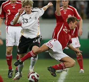 Duel Prints: German national team player Stefan Kiessling (L)