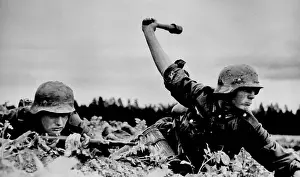 Throwing Prints: German troops in Russia, 1941