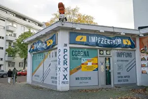 Fruher Prints: Geschlossenes Corona Testcenter und Impfzentrum