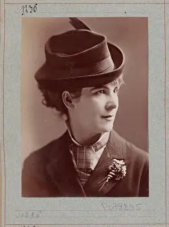 1870 Prints: Ghinassi poses for a demonstration photograph created by Atelier Nadar in 1870