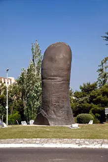 Digit Prints: Giant Thumb Sculpture by Artist César Baldaccini