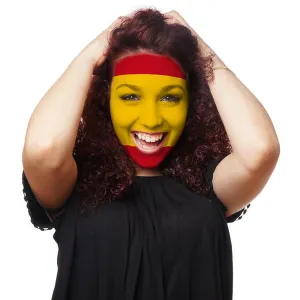 Supporter Prints: girl with spanish flag face paint
