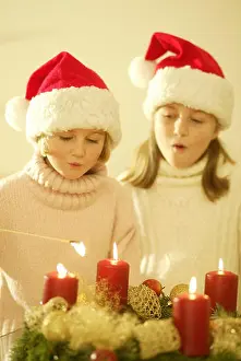 Caps Prints: Girls, Santa's hats, Advent wreath