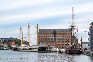 Gloucestershire Prints: gloucester docks with some of the ships in dock