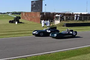 Goodwood Revival 2019 - Sussex Trophy -1955 Jaguar D-type long-nose driven by Gary Pearson battling with 1959