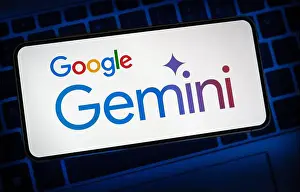 Google Prints: Google Gemini AI software displayed on mobile device