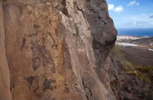Berber Prints: Gran Canaria, aboriginal rock art examples found on rock face on the top of Montana de Aguimes mountain