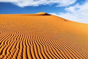 Images Dated 2nd December 2010: Great sand dunes of Sahara Desert in Algeria