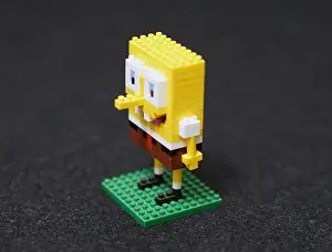 Construct Prints: Grinning Lego SpongeBob SquarePants