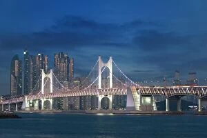 Images Dated 9th November 2017: Gwangan Bridge with Busan city in background at Busan, South Korea