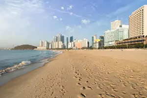 Haeundae beach is Busan's most popular beach because of its easy access from downtown Busan. And It is one of the most famous beaches in South Korea