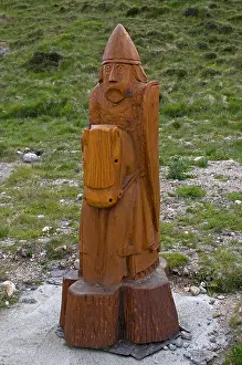 Lies Prints: Hand carfted wooden replicas of the Lewis Chessmen at Edar dha Fhadhail, Lewis. SCO 6281