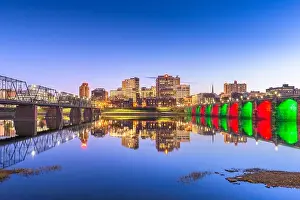 Harrisburg, Pennsylvania, USA skyline on the Susquehanna River at night