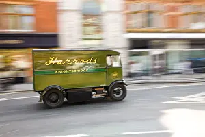 Movement Prints: Harrods delivery van rushing through Sloane Square