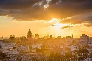 Images Dated 25th December 2017: Havana, Cuba downtown skyline at sunset