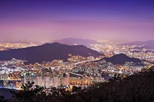 Images Dated 11th February 2013: High rises and mountains in Busan, South Korea