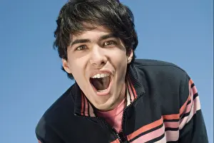 Bending Prints: Hispanic man shouting