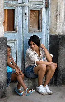 Havana Prints: A homo boy and a little girl in La Habana Vieja