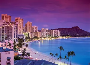 Diamonds Prints: Honolulu & Waikiki Beach Skyline, Dusk
