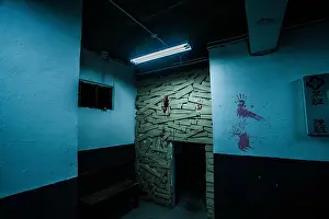 Weird Prints: Horror haunted house, hospital-themed secret room escape